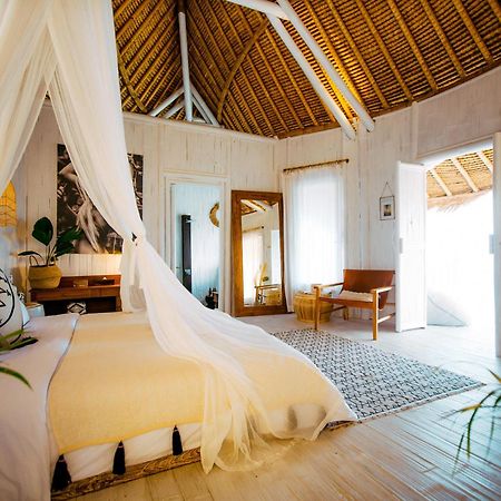Polilit Tropical Glamping Nusa Penida Diamond Beach - Cliff Side Edge מראה חיצוני תמונה