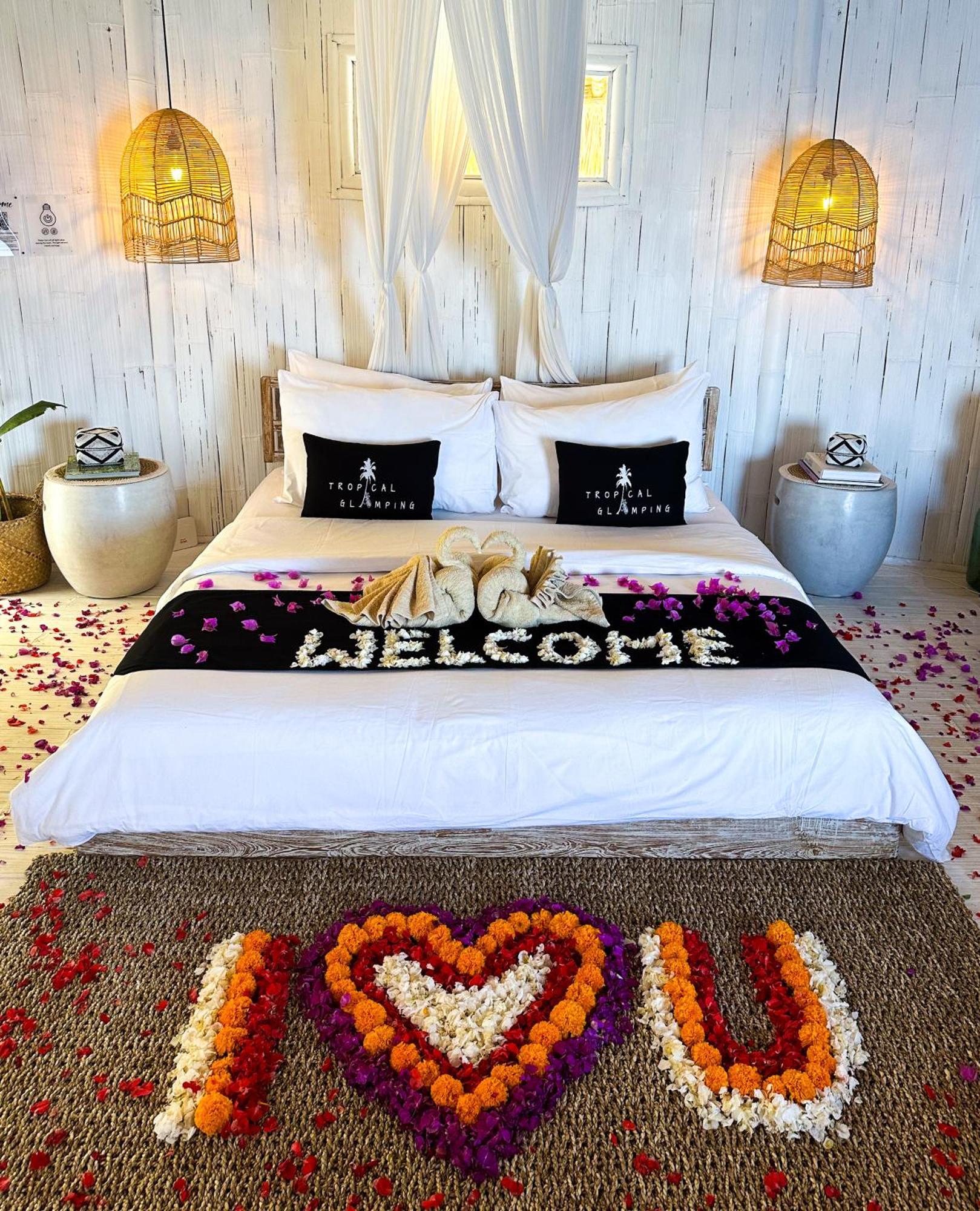 Polilit Tropical Glamping Nusa Penida Diamond Beach - Cliff Side Edge מראה חיצוני תמונה