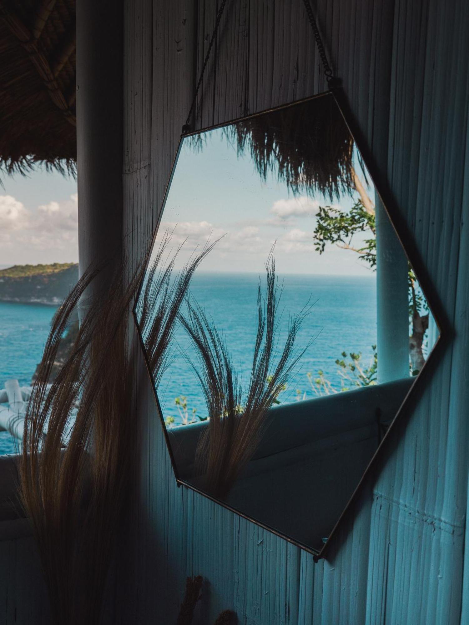 Polilit Tropical Glamping Nusa Penida Diamond Beach - Cliff Side Edge מראה חיצוני תמונה