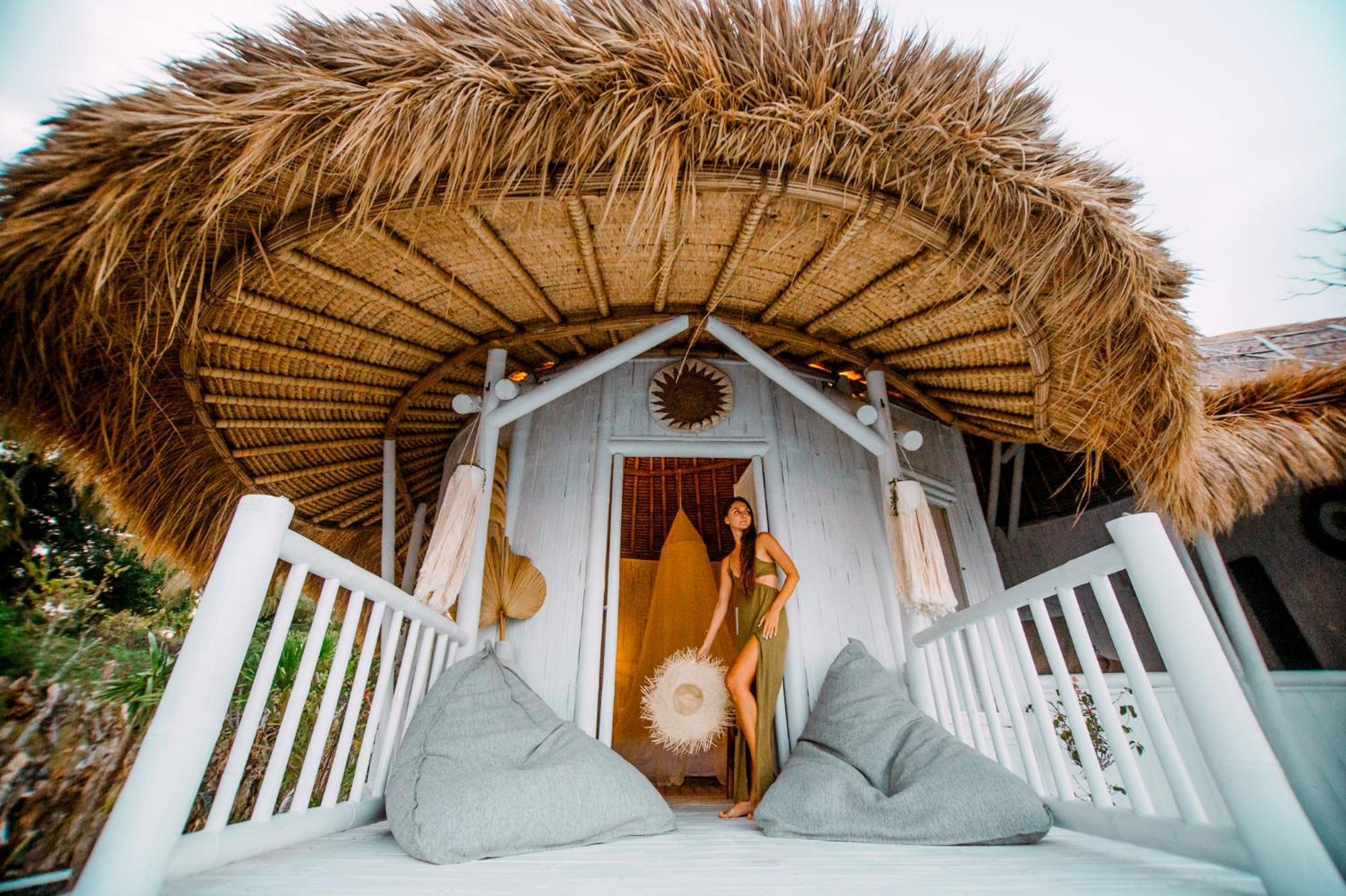 Polilit Tropical Glamping Nusa Penida Diamond Beach - Cliff Side Edge מראה חיצוני תמונה